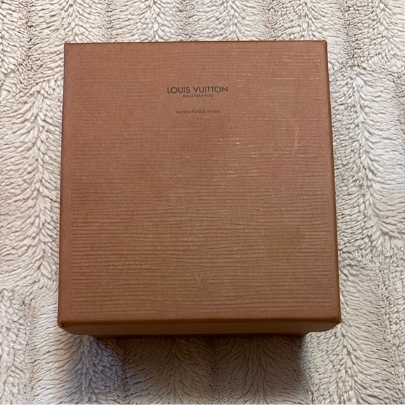 EUC Unique Louis Vuitton Small Box 5” x 5.5” x 2.75” - Picture 6 of 10